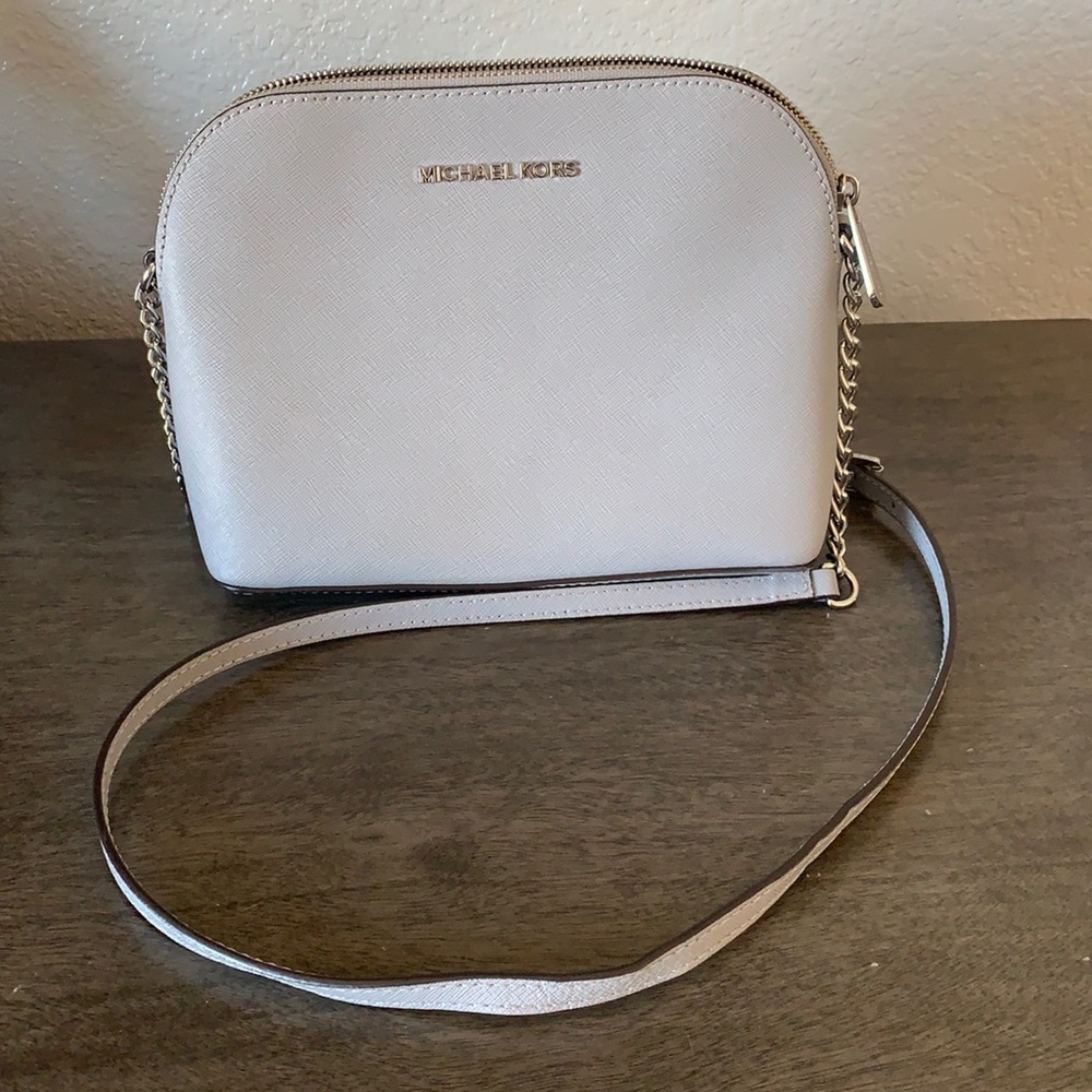 Cindy Large Dome Crossbody bag